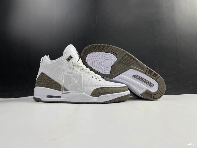 Boostmaster lin Jordan (2018) 3 Air Retro 136064-122 Mocha 0817